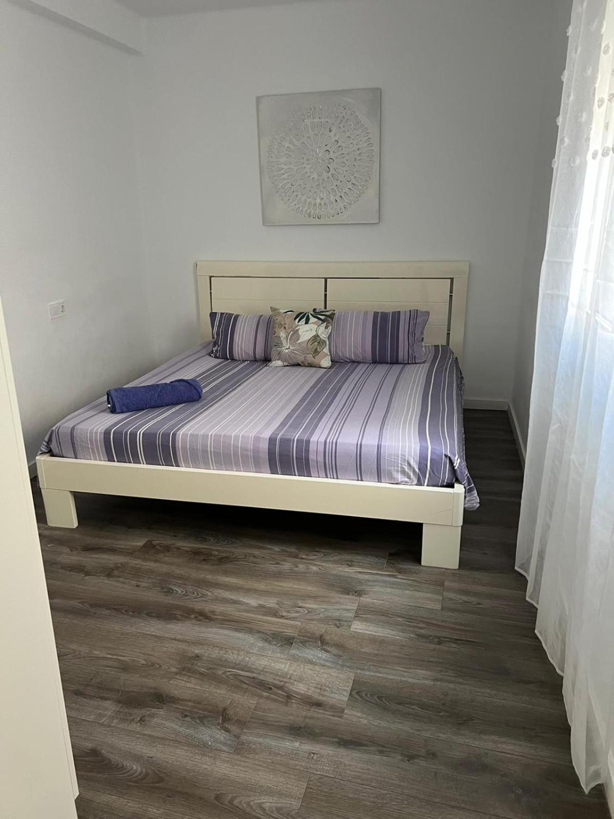 Royal Family Apartment Chirivella Buitenkant foto